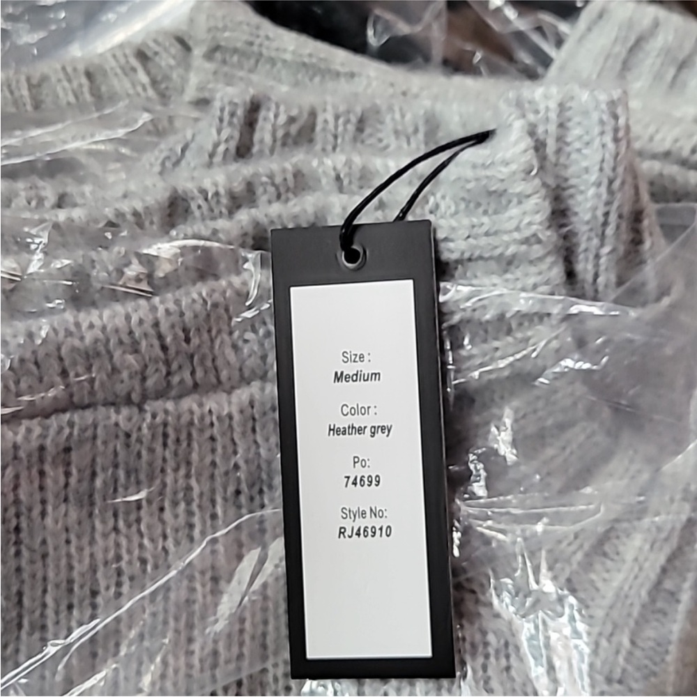 Romeo & Juliet Couture Sweater - Picture 7 of 8